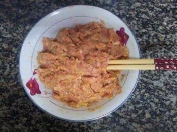 白菜猪肉水饺的做法步骤7