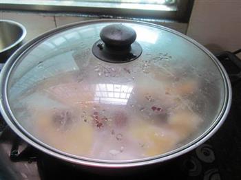 红枣炖鸡汤的做法步骤6