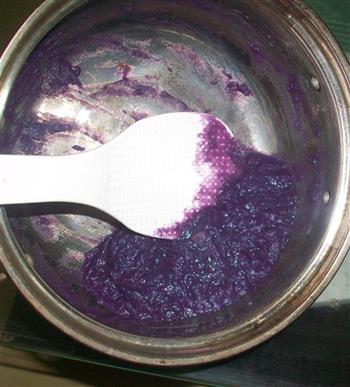 紫薯香肠卷的做法步骤2
