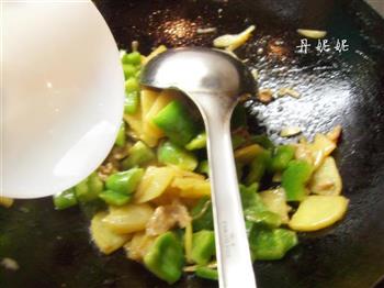 肉炒青椒土豆片的做法步骤12
