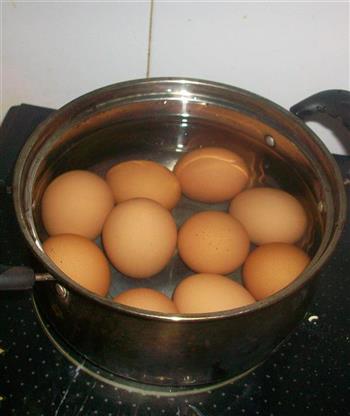 五香茶叶蛋的做法步骤2