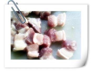 豆腐果炖肉的做法步骤1