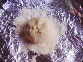椰香卡仕达小面包的做法步骤15