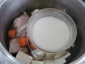 淮山胡萝卜扇骨汤的做法步骤8