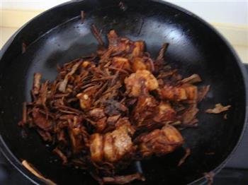 梅干菜红烧肉的做法步骤8