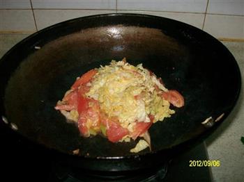 番茄鸡蛋热汤面的做法步骤5