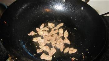 卤香干炒肉的做法步骤3