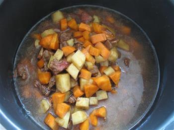 土豆牛肉胡萝卜饭的做法步骤9