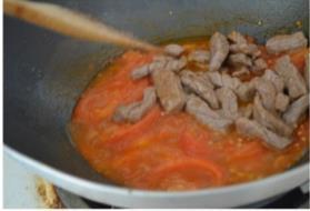 番茄滑蛋牛肉的做法步骤4