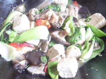 香菇豆腐排骨汤的做法步骤13