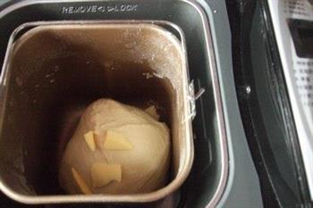 花形豆沙面包的做法步骤3