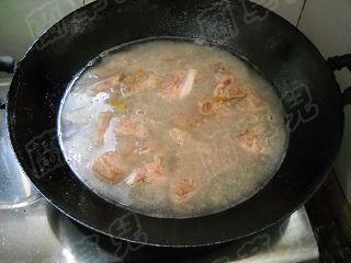 家常莲藕排骨汤的做法步骤8