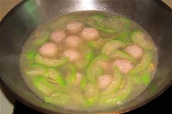 丝瓜肉丸子汤的做法步骤7