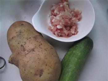 蒸煎土豆的做法步骤1