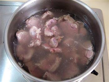 西洋参石斛腱肉清汤的做法步骤5