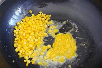 西兰花金沙玉米的做法步骤5