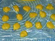 芒果椰蓉冰皮月饼的做法步骤14