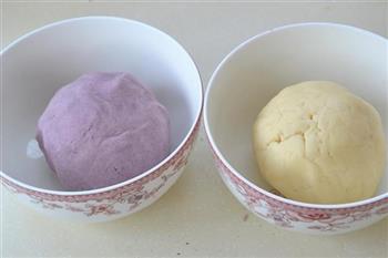 紫薯酥皮蛋黄月饼的做法图解6
