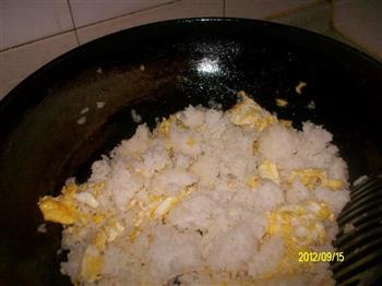 火腿蛋炒饭的做法步骤3
