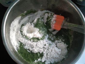 菠菜奶油卷的做法步骤2