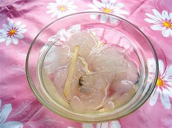莲子红枣炖雪蛤的做法步骤2