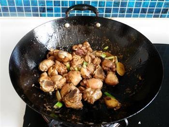 黄菇土豆烧鸡块的做法步骤10
