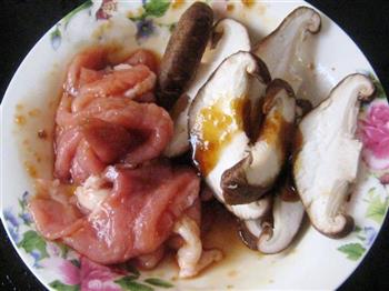 芦笋香菇肉卷的做法图解5