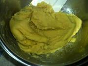 紫薯桃山月饼的做法步骤3