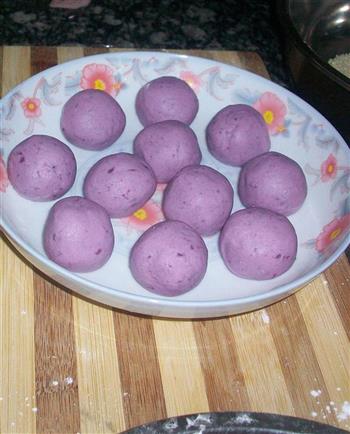 椰香紫薯球的做法步骤4