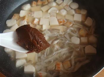平菇豆腐味噌汤的做法步骤7