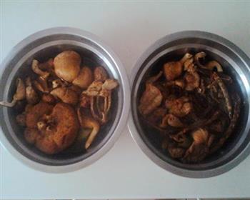 菌菇汤的做法步骤1