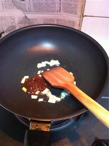 家常烧豆腐的做法步骤2