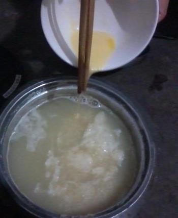 鸡蛋小米粥的做法步骤5