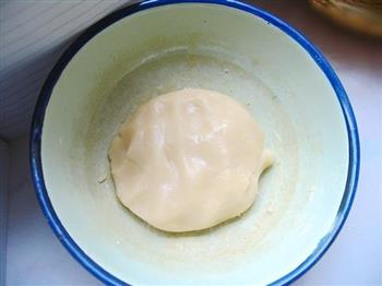 抹茶白豆沙月饼的做法步骤4