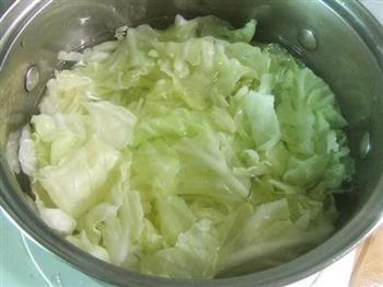 干锅手撕包菜的做法步骤1