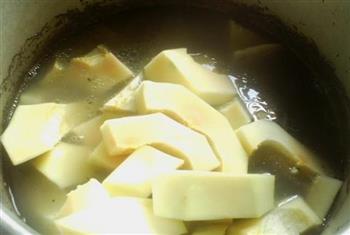 木瓜龙骨汤的做法步骤2