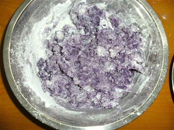 紫薯豆沙饼的做法图解3