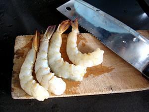 黄金凤尾虾的做法图解1