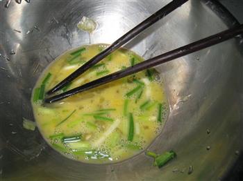 肉丸紫菜蛋花汤的做法步骤4