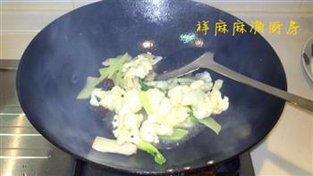 炝炒花椰菜的做法步骤5
