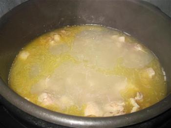 臭参煮鸡汤的做法步骤4