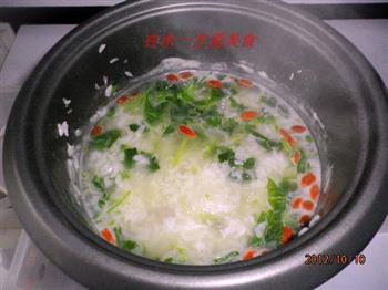 枸杞菠菜猪肝粥的做法步骤4