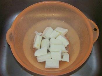 玉米淮山骨头汤的做法步骤4