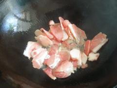 辣白菜炒五花肉的做法步骤6