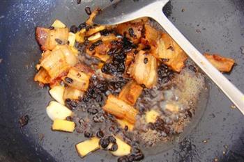 茶树菇炒回锅肉的做法步骤10