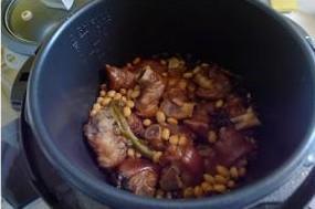 黄豆煲猪脚的做法步骤13