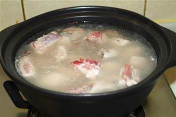 砂锅莲藕排骨汤的做法步骤3