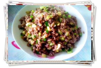 蚝油黄瓜炒米饭的做法步骤7
