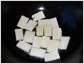 韭黄炒豆腐的做法步骤4