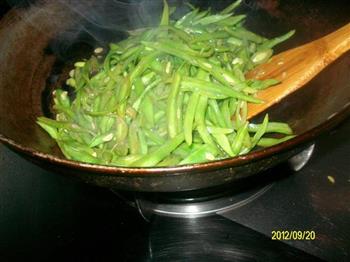 尖椒扁豆的做法步骤6